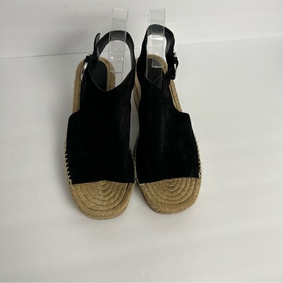 Sold  - Picture 2 of 13